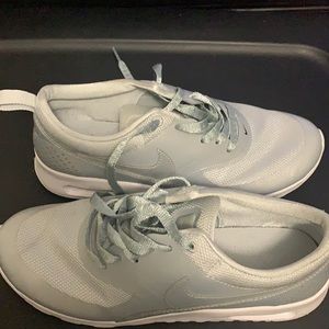 Nike Air Max Thea Metallic. Boys size 6.5.